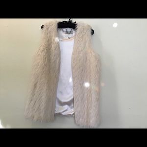 Faux fur ivory vest
